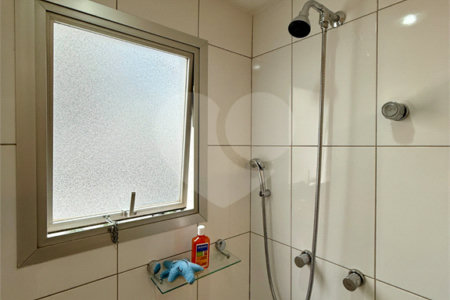 Apartamento à venda com 3 suítes em Campo Belo, São Paulo, SP