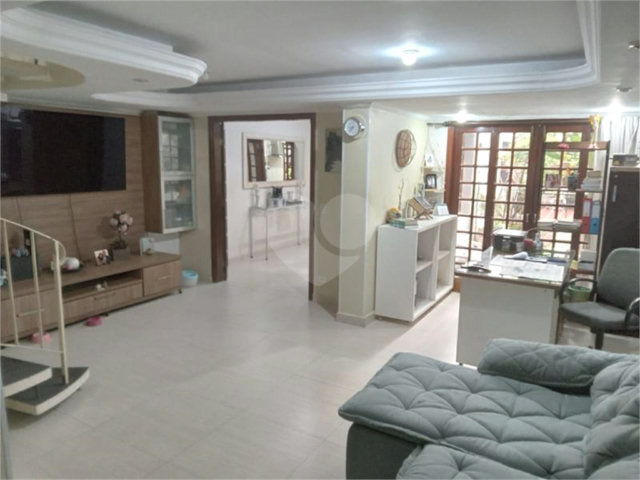 Casa à venda com 2 quartos, sendo 1 suíte,  em Vila Mariana, São Paulo, SP