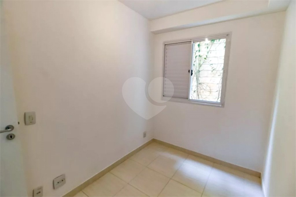 Apartamento à venda com 3 quartos, sendo 1 suíte,  em Lar São Paulo, São Paulo, SP