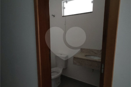 Casa Térrea à venda com 3 suítes em Jardim do Lago, Atibaia, SP