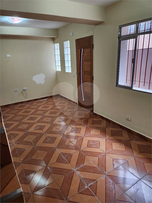 Sobrado à venda com 3 quartos no Brasilândia, São Paulo, SP