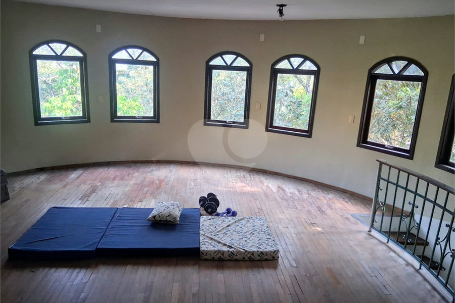 Casa à venda com 3 suítes no condomínio Alpes da Cantareira, Mairiporã - SP