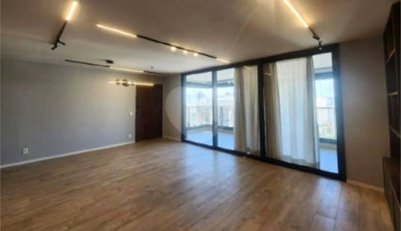 Apartamento à venda com 3 suítes em Indianópolis, São Paulo, SP