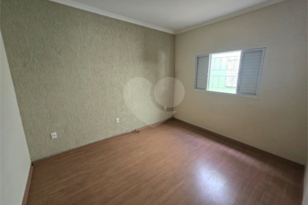 Casa à venda com 3 quartos em Vila Aparecida, Itapetininga, SP