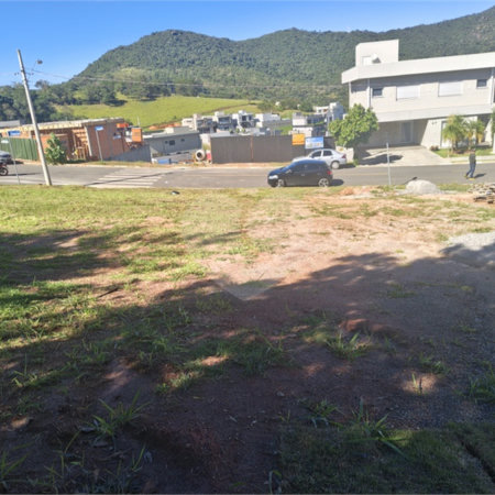 OPORTUNIDADE IMPERDIVÉL NO CONDOMÍNIO GREENFIELD EM ATIBAIA!