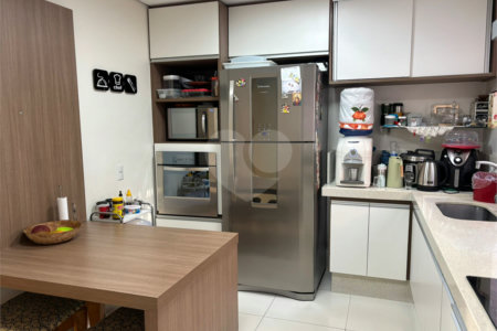 Casa à venda com 3 quartos, sendo 1 suíte, no condomínio Vila Nova Horizonte, Suzano - SP