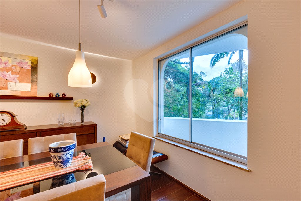 Apartamento à venda com 4 quartos, sendo 2 suítes, em Granja Julieta, São Paulo, SP
