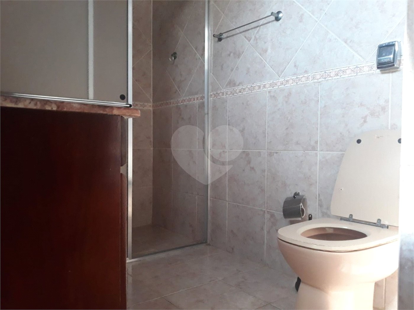 Casa à venda com 4 quartos, sendo 1 suíte, no Centro, São Roque, SP