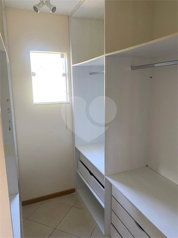 Casa à venda com 4 quartos, sendo 2 suítes, em Ubatiba, Maricá, RJ