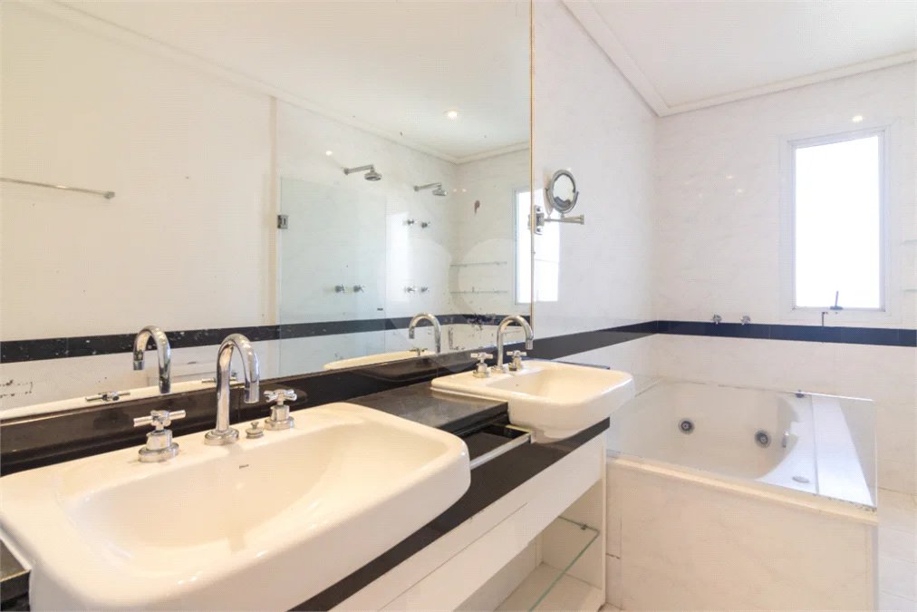 Vila Andrade / Jardim Sul - 4 dormitórios | 2 suítes | 3 vagas | depósito