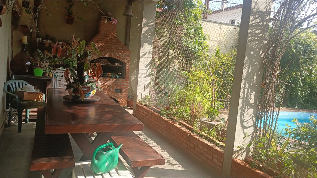 Sobrado à venda com 4 quartos, sendo 2 suítes, em Interlagos, São Paulo, SP