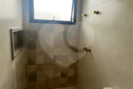 Casa à venda com 3 suítes no condomínio Village Itaguaçu, Atibaia - SP