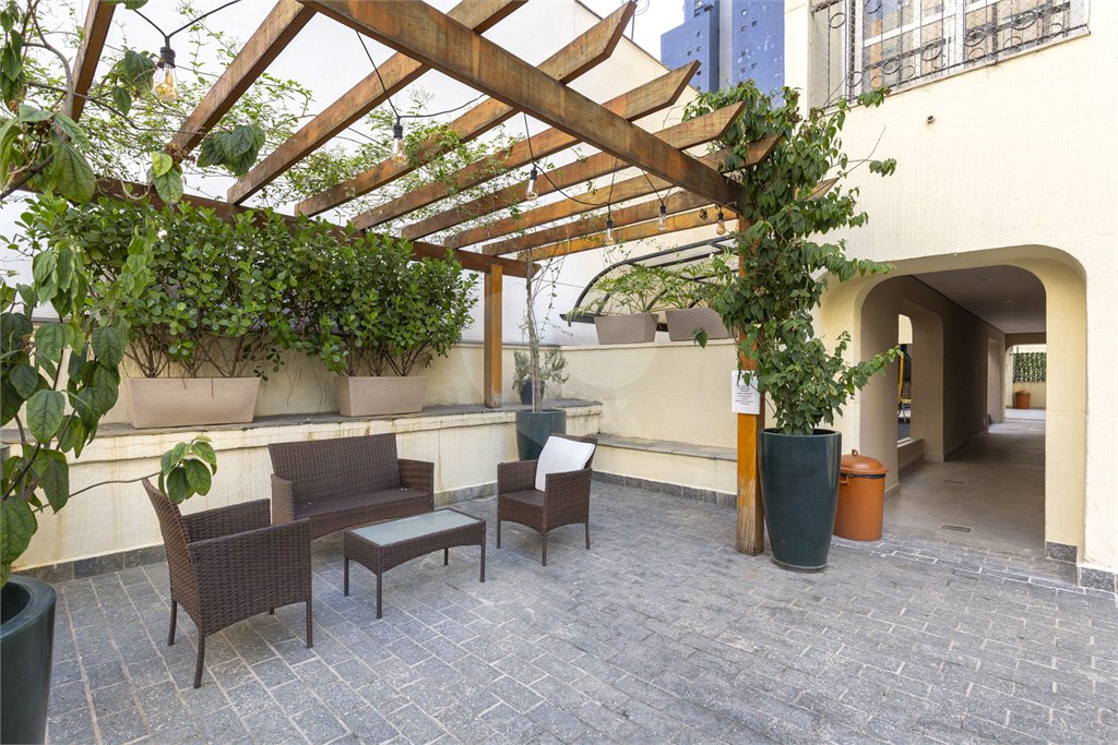 Apartamento à venda com 4 quartos, sendo 2 suítes, em Indianópolis, São Paulo, SP
