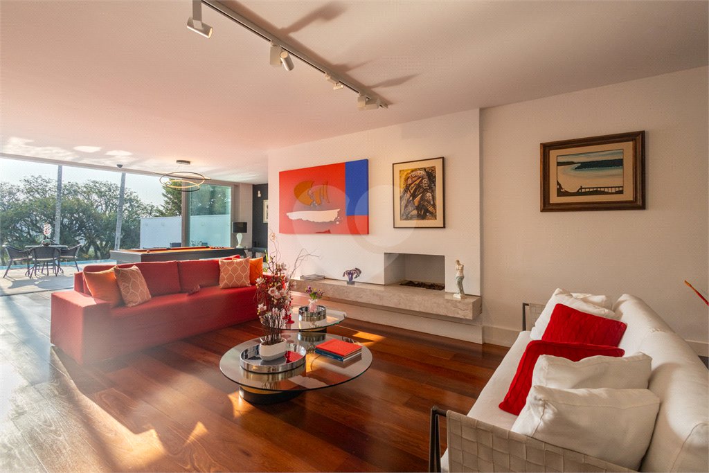 Casa à venda com 4 suítes em Jardim Guedala, São Paulo, SP