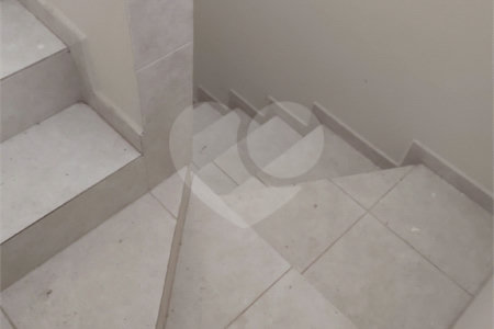 Sobrado à venda com 3 quartos, sendo 1 suíte, em Chácaras Maringá, Atibaia, SP