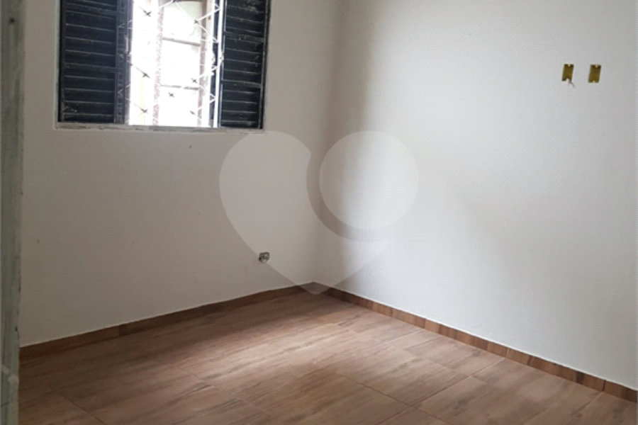 Chácara à venda com 4 quartos, sendo 1 suíte, no Centro, Biritiba-mirim, SP