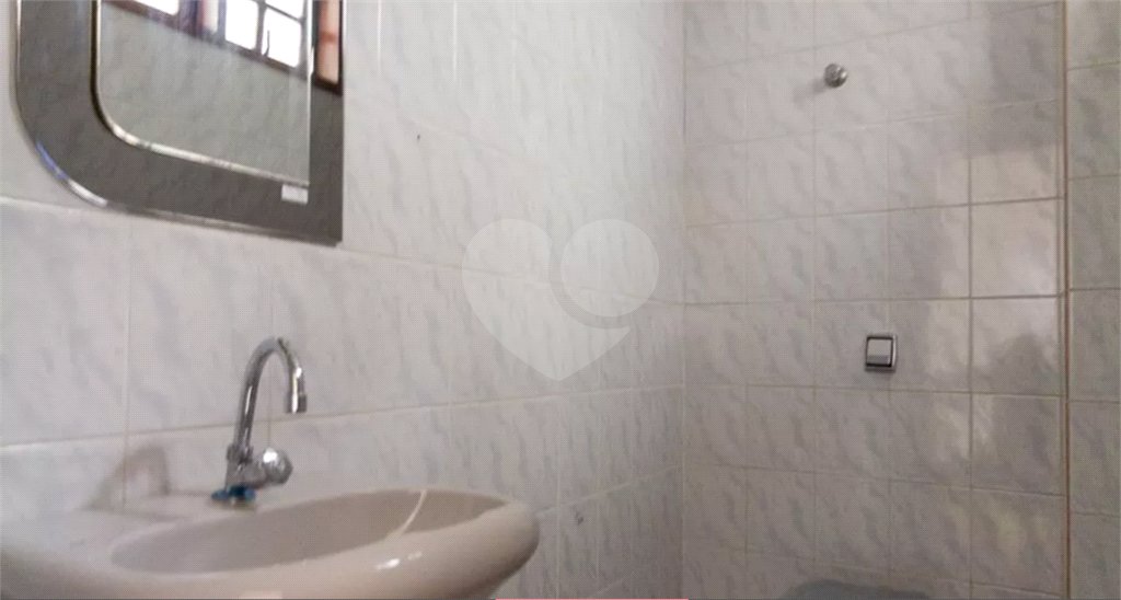 Casa à venda com 4 quartos, sendo 1 suíte, em Vila Tiradentes, São Paulo, SP