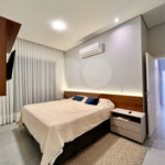 Casa à venda com 3 suítes no condomínio Residencial Mont'alcino, Valinhos - SP