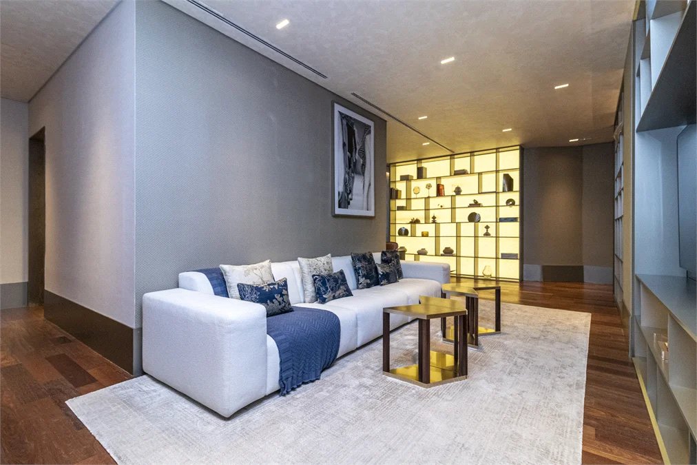 Apartamento à venda com 4 suítes em Jardim Guedala, São Paulo, SP