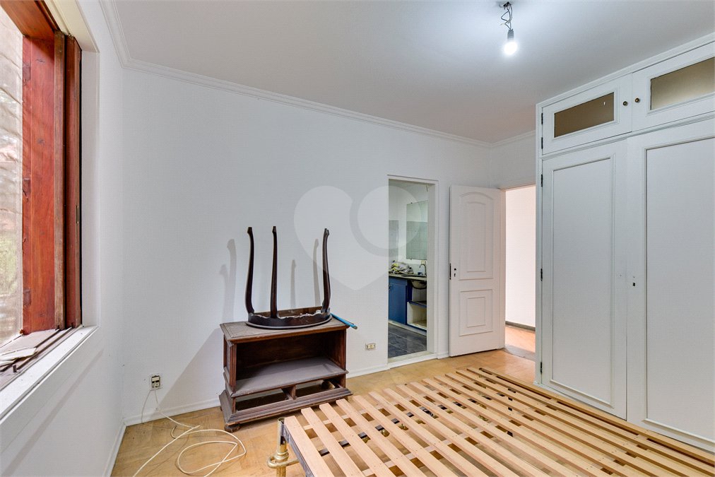 Casa à venda com 5 suítes no condomínio Chácara Flora, São Paulo - SP