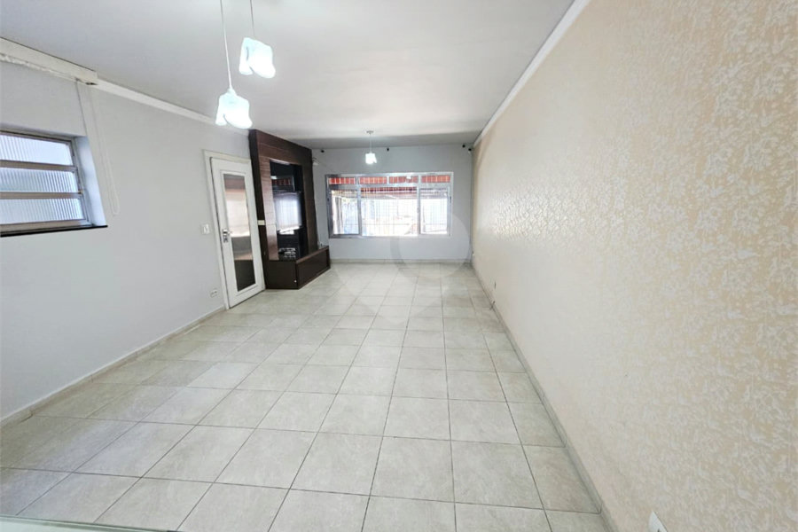 Sobrado à venda com 4 quartos, sendo 1 suíte, em Vila Guilherme, São Paulo, SP