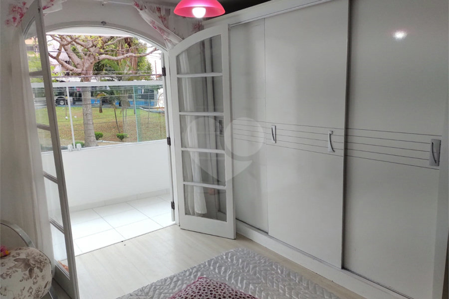Sobrado à venda com 3 quartos em Jabaquara, São Paulo, SP