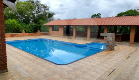 Chácara à venda com 3 quartos, sendo 2 suítes,  em Planalto Verde, São Roque, SP