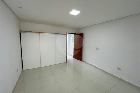 Casa de Vila para alugar com 4 suítes em Vila Romana, São Paulo, SP