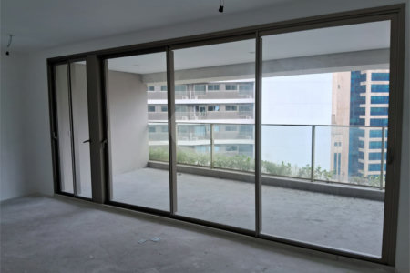 Apartamento à venda com 3 suítes em Moema, São Paulo, SP