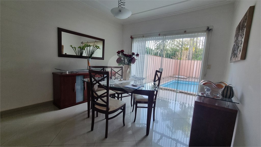 Casa à venda com 4 quartos, sendo 3 suítes,  no condomínio Residencial Villa dos Inglezes, Sorocaba - SP