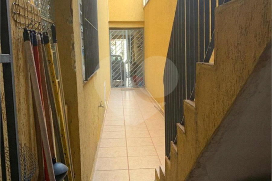 Sobrado à venda com 3 quartos, sendo 1 suíte,  em Vila Sabrina, São Paulo, SP