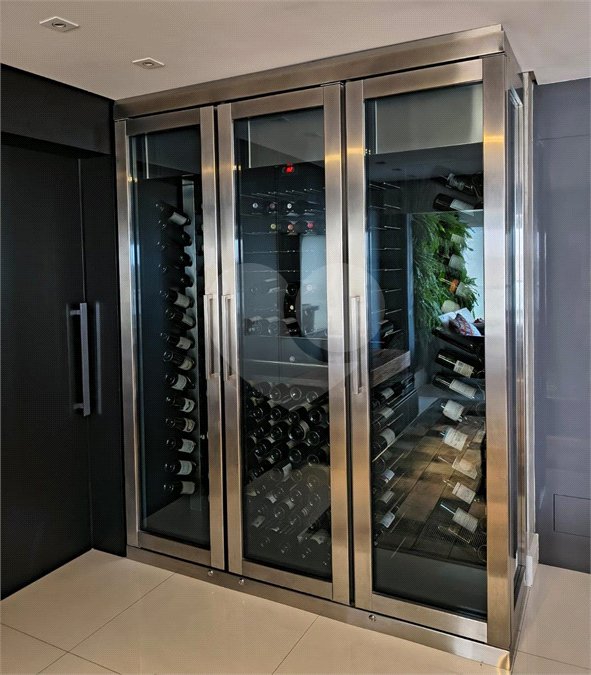 Apartamento à venda com 3 suítes em Granja Julieta, São Paulo, SP