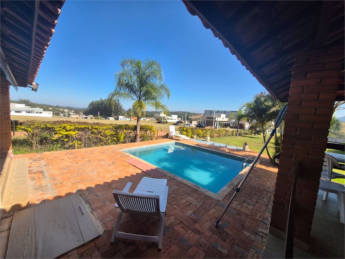 Chácara com 3 dormitórios à venda, 1200 m² por R$ 870.000,00 - Condomínio Ninho Verde II - Pardinho/SP
