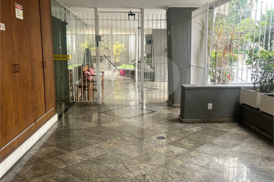 Apartamento à venda com 4 quartos, sendo 1 suíte,  em Paraíso, São Paulo, SP