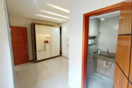 Casa de Vila à venda com 3 quartos, sendo 1 suíte, em Praça da Bandeira, Rio de Janeiro, RJ