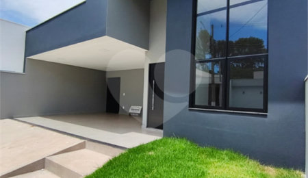 Casa à venda com 3 quartos, sendo 1 suíte,  no condomínio Faixa Azul, São Carlos - SP
