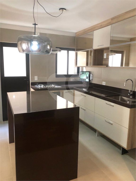 Casa à venda com 4 quartos, sendo 2 suítes,  em Horto Florestal, São Paulo, SP