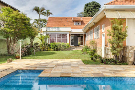 Casa Térrea à venda com 3 quartos, sendo 1 suíte, em Interlagos, São Paulo, SP