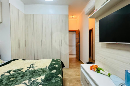 Casa à venda com 3 quartos, sendo 1 suíte, no condomínio Horto Florestal III, Sorocaba - SP