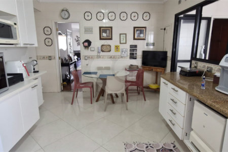 Apartamento à venda com 3 quartos, sendo 2 suítes, em Real Parque, São Paulo, SP