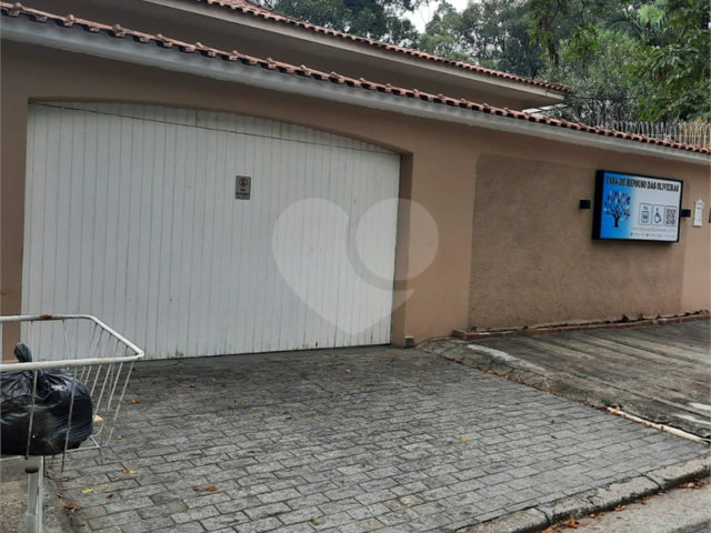 Sobrado à venda com 10 quartos, sendo 3 suítes,  em Tremembé, São Paulo, SP