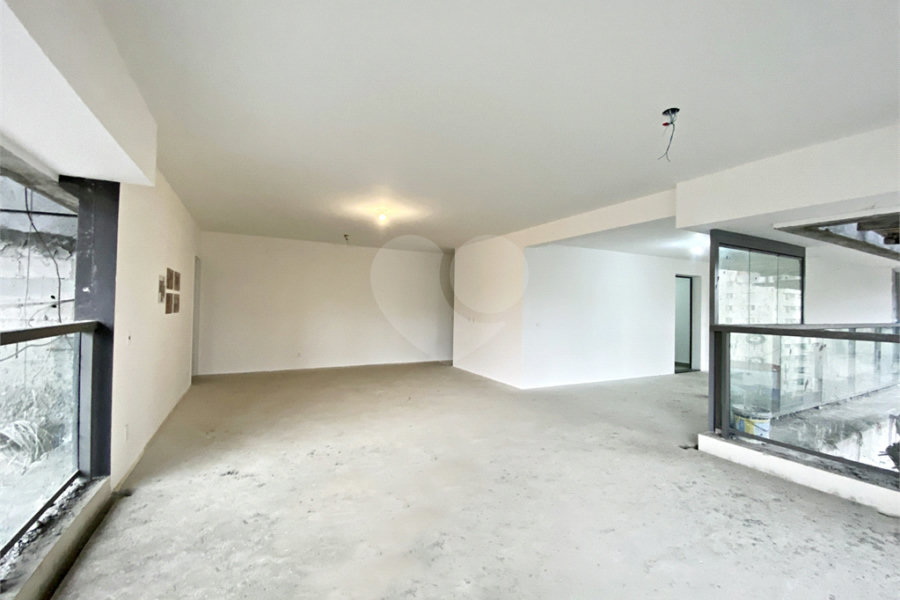 Apartamento à venda com 3 suítes em Santana, São Paulo, SP