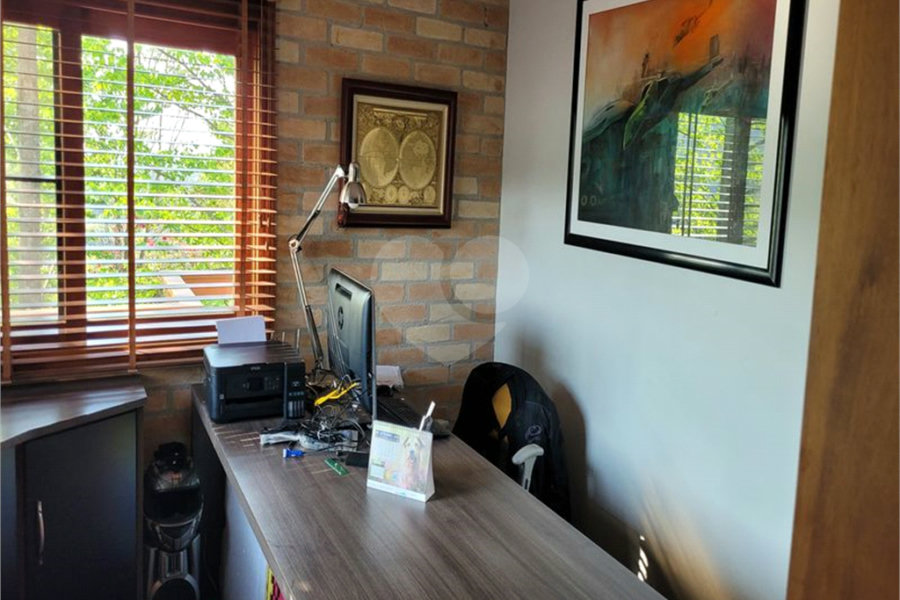 Casa à venda com 4 quartos, sendo 2 suítes, no condomínio Alpes da Cantareira, Mairiporã - SP