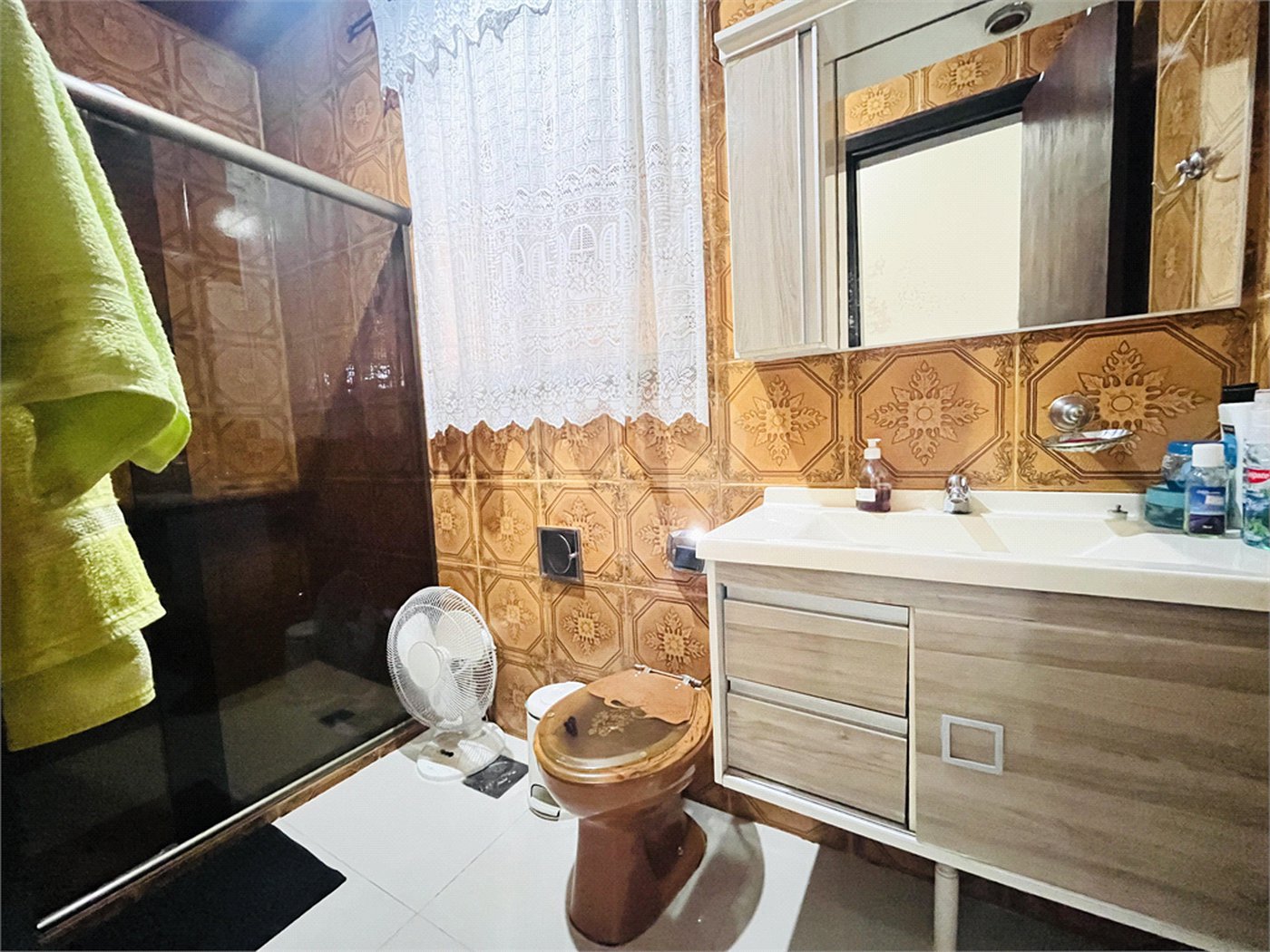 Casa à venda com 4 quartos, sendo 1 suíte, em Campo Grande, Rio de Janeiro, RJ