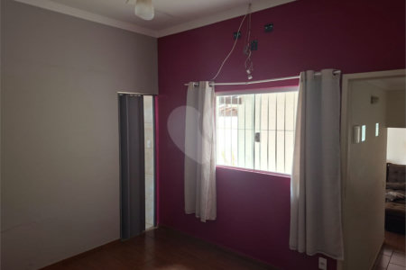 Casa Térrea à venda com 2 quartos, sendo 1 suíte, em Vila Nova Itapetininga, Itapetininga, SP