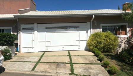 Casa à venda com 4 quartos, sendo 3 suítes, no condomínio Serra da Estrela, Atibaia - SP