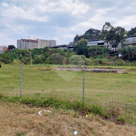 Terreno à venda em Jardim Gilda Maria, São Paulo, SP