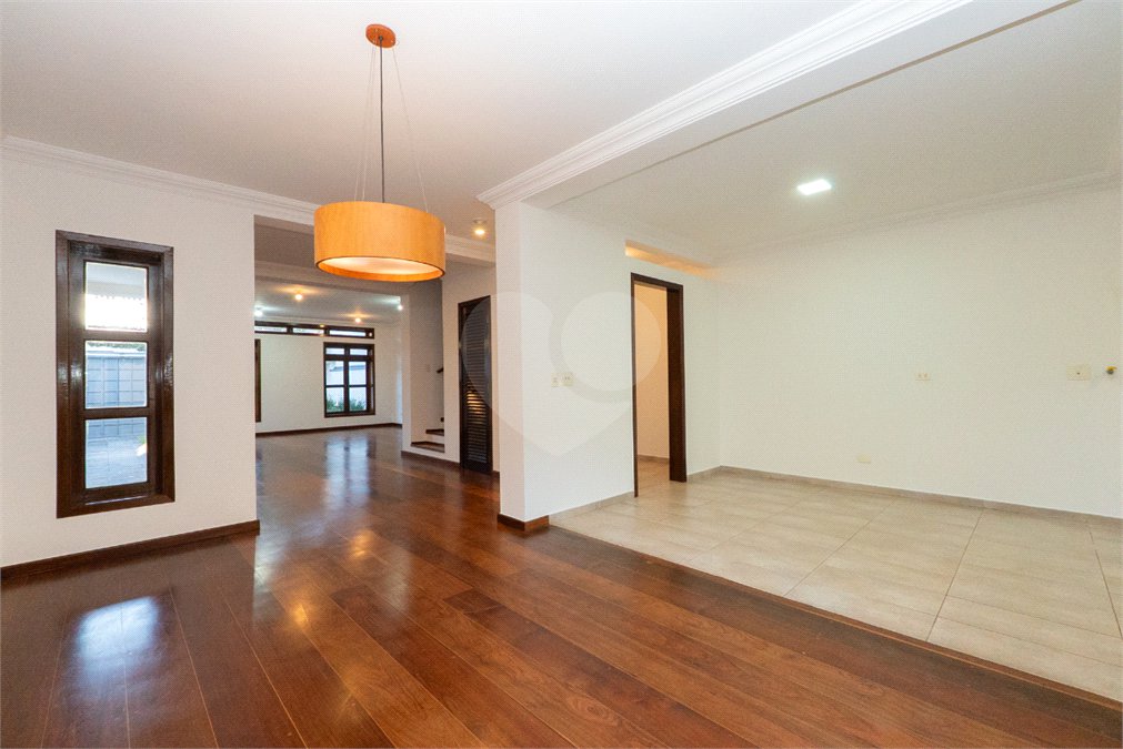 Casa de Vila à venda com 3 quartos, sendo 1 suíte, em Planalto Paulista, São Paulo, SP