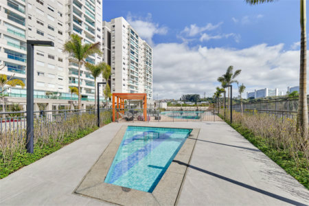Apartamento à venda com 4 quartos, sendo 2 suítes,  em Santo Amaro, São Paulo, SP