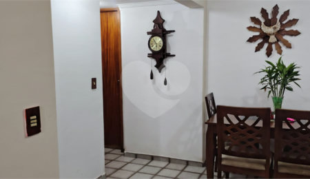 Apartamento à venda com 3 quartos, sendo 1 suíte,  em Campo Grande, São Paulo, SP